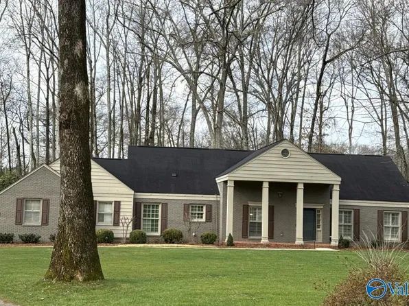 2311 Horsetree Pl SE, Decatur, AL 35601