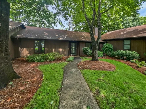 2543 Cottage Pl, Greensboro, NC 27455