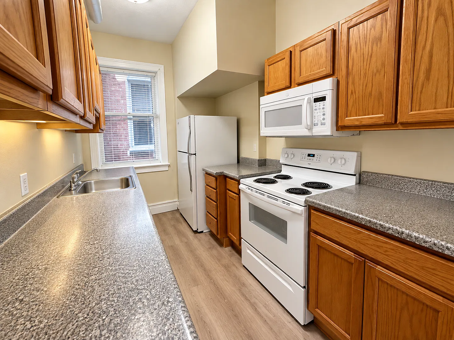 340 North Craig Street — Photo 3