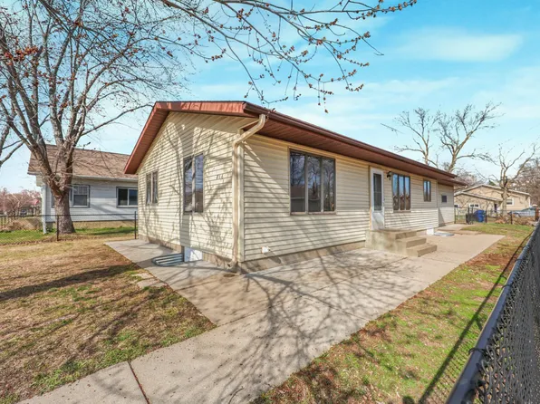 816 32nd Ave N, Saint Cloud, MN 56303