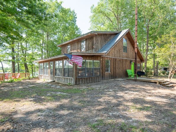 409 Sunrise Rd, Jonesville, LA 71343