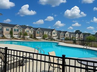 820 Sunny Lake Dr, Lawrenceville, GA 30043