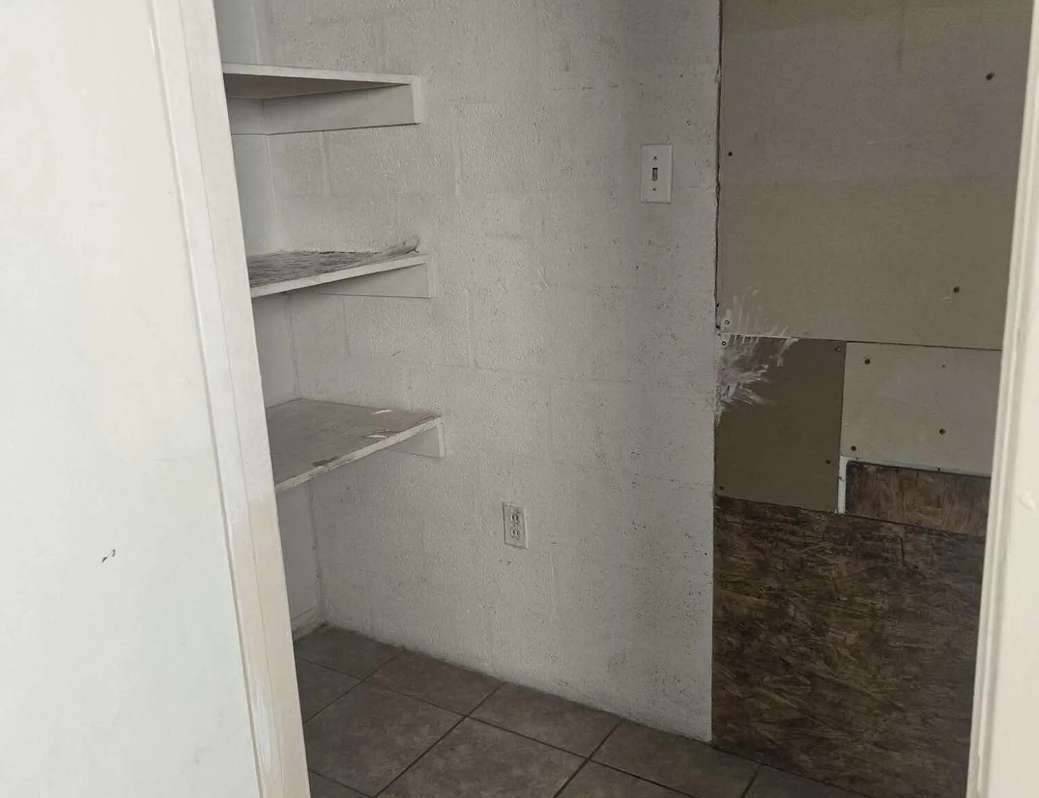 1 bed, 1.0 bath, 600 sqft, $1,300 — Photo 4
