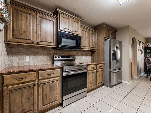 5th image of 11160 Waterleaf Ln