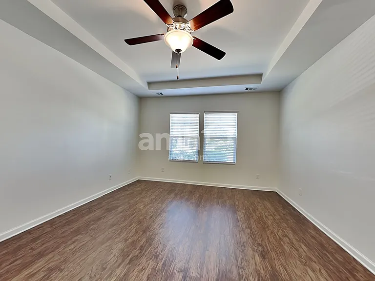 321 Crabapple Cir — Photo 11