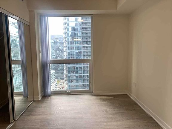 4th image of 99 John St #3404