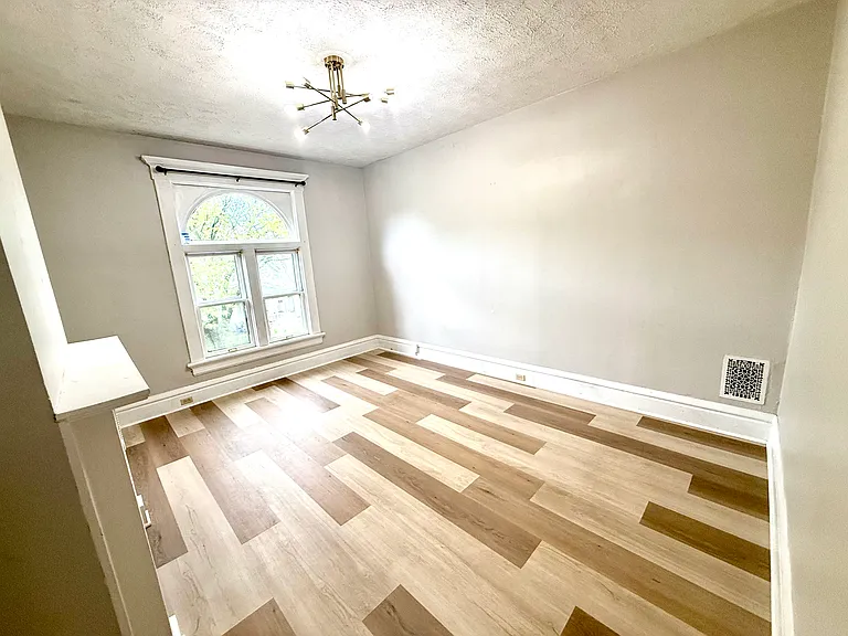 248 S 18th St #1/2 — Photo 8