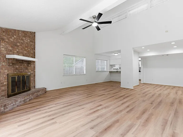 11631 Inga Ln — Photo 3