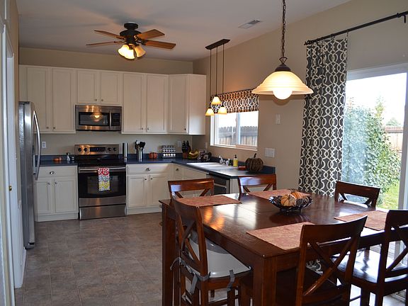 Dining/Kitchen