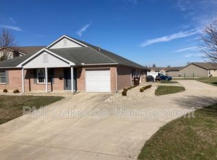 2357 Meadowpoint Dr, Troy, OH 45373