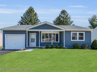 6 Basset Dr, Toms River, NJ 08757