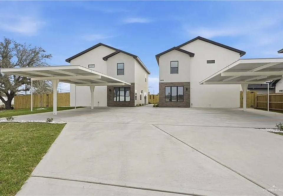 2408 E San Andrea Street Apt #2