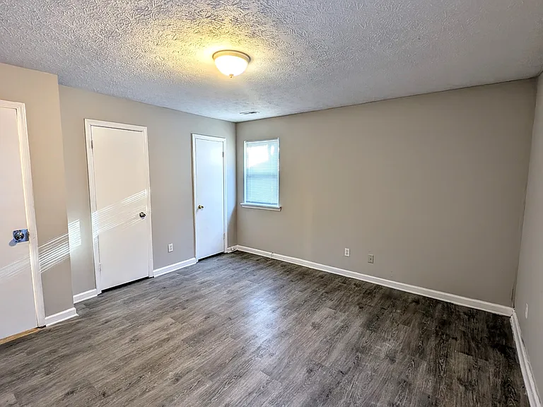 5589 Glen Haven Dr — Photo 9