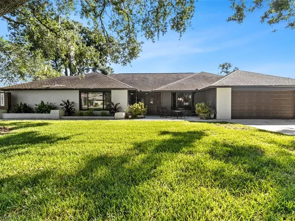 10911 Victoria Arbor Way, Temple Terrace, FL 33617