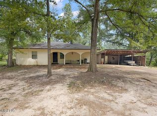 677 Woody Dr, Jackson, MS 39212