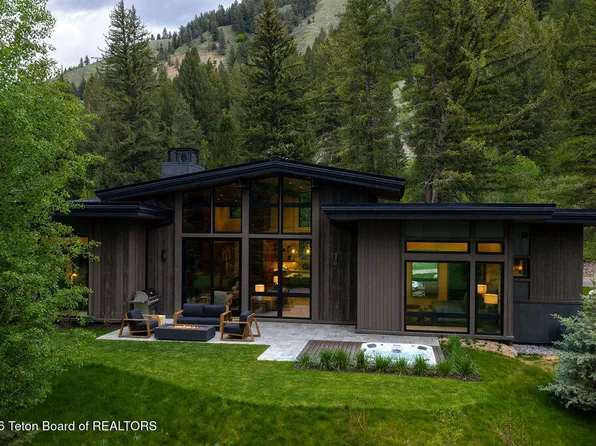 15495 Tall Timber Rd, Jackson, WY 83001