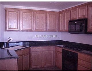 5th image of 820 Canterra St Unit 2055