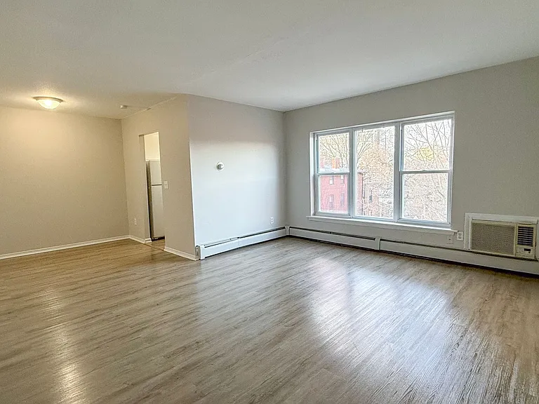55 Morris St — Photo 3