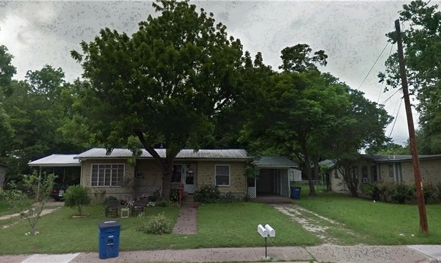 7004-Guadalupe — Photo 2