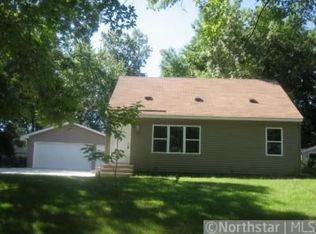 550 Emil Ave, Shoreview, MN 55126