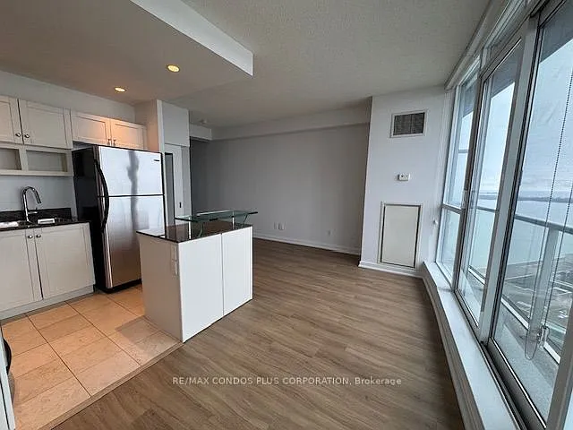 208 Queens Quay W #2908 — Photo 6