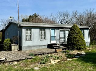 12233 Highway 92 #K, Oskaloosa, KS 66066