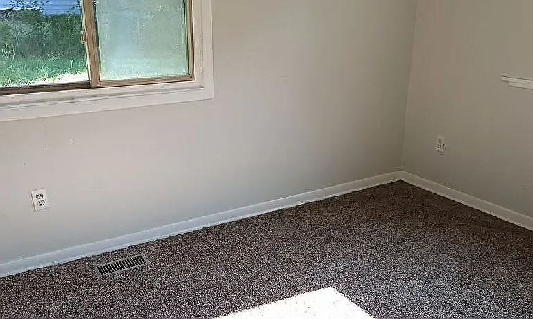 514 W Alma Ave — Photo 4