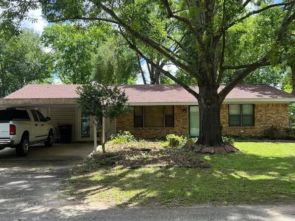 320 Bowers St, Lindale, TX 75771