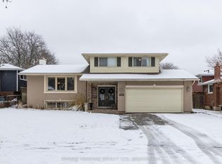 6871 Corwin Cres, Niagara Falls, ON L2G 2M9