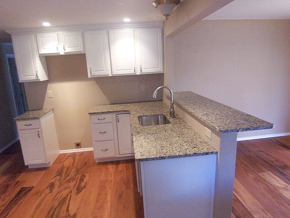 GRANITE COUNTERTOPS