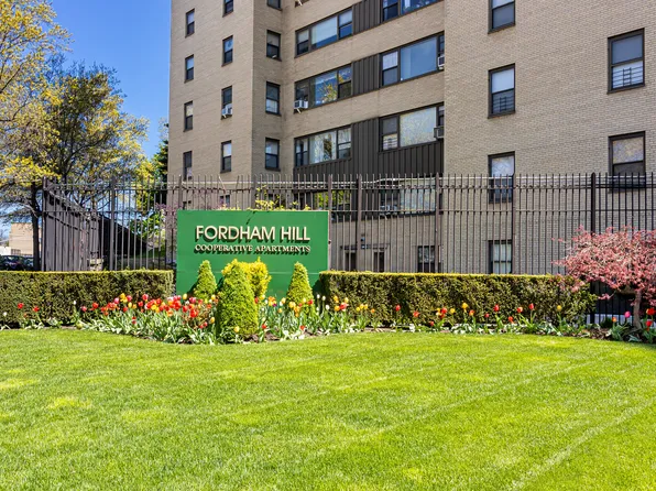 1 Fordham Hill Oval image 14 of 14