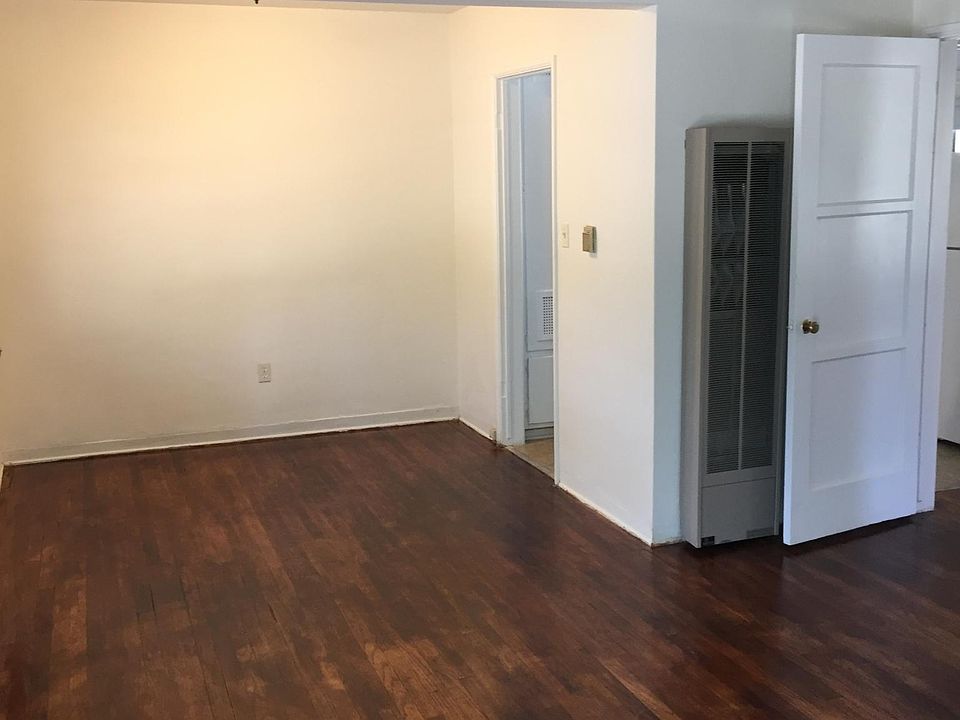 1st image of 1401 E Broadway #4