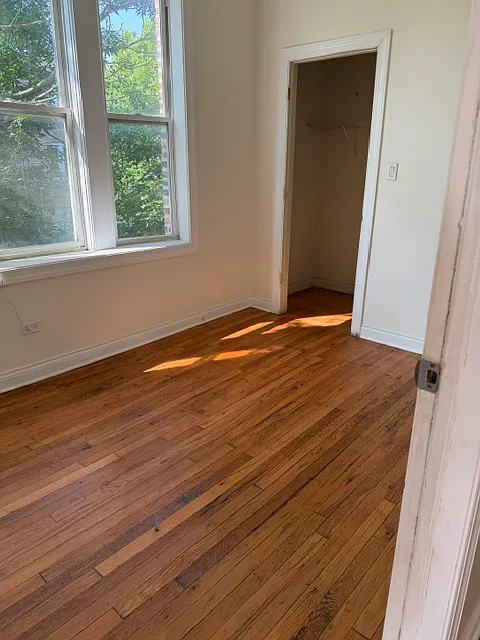 3 bed, 1000 sqft, $1,600 — Photo 4