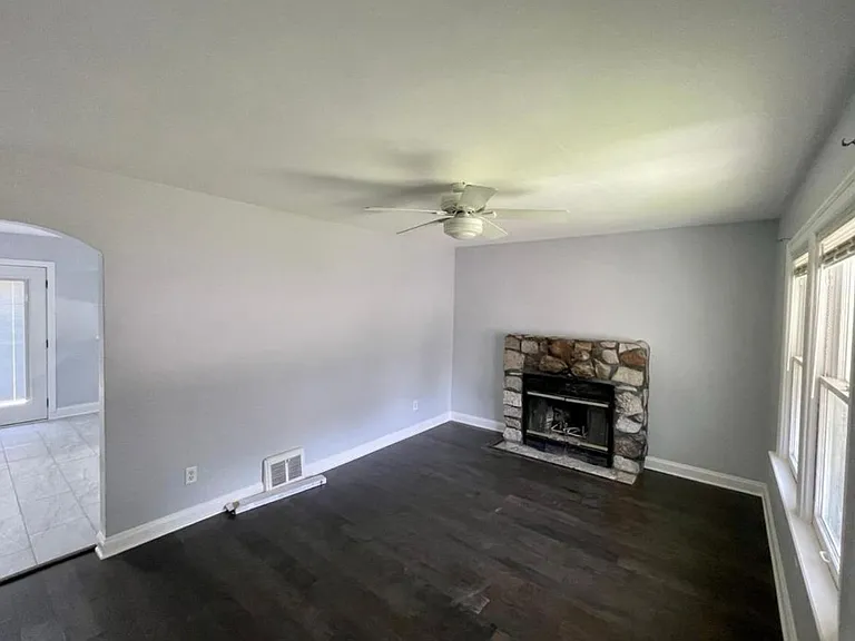 9533 Muriel Ave — Photo 4