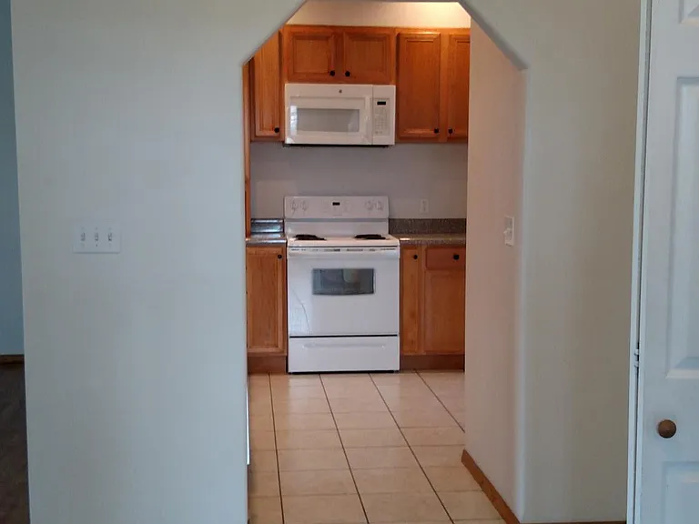 717 Ruggeri St — Photo 7
