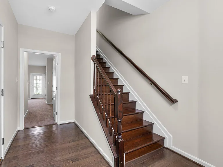 7720 Rearden Ct — Photo 4