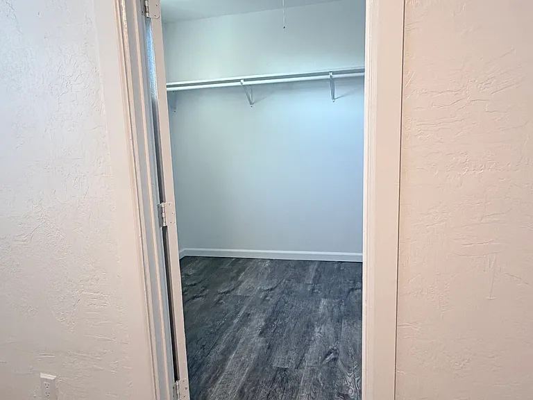 6423 S 10th St #15 — Photo 11