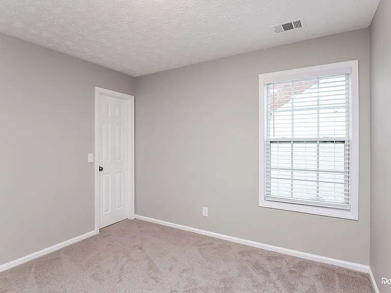 2454 Canary Ct — Photo 13