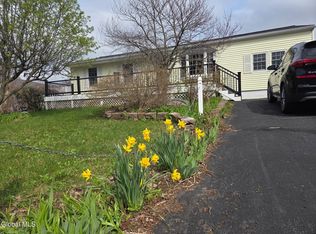 31 Amelia Drive, Niskayuna, NY 12309
