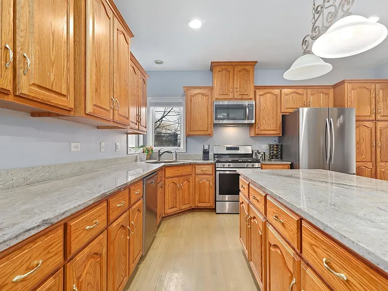 520 N Veterans Pkwy — Photo 10