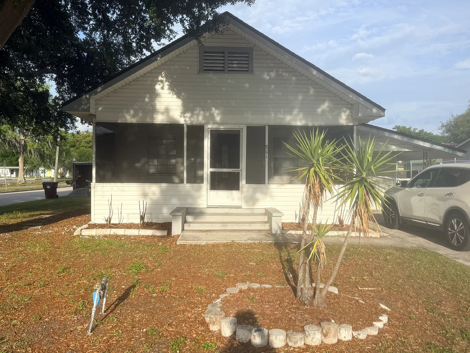 3 bed, 2.5 bath, 1811 sqft, $2,100 — Photo 1