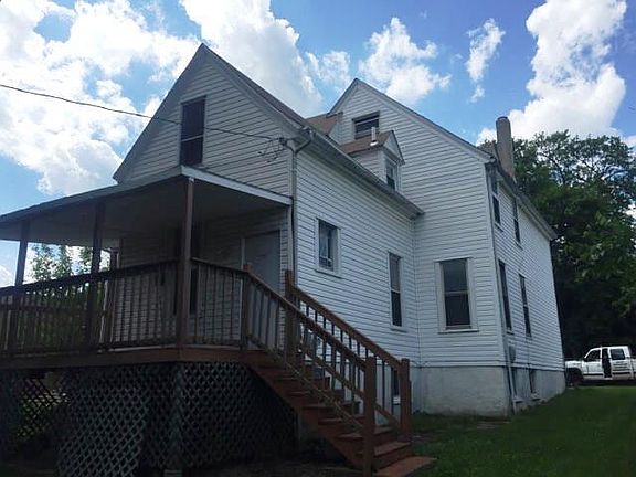 2nd image of 524 E Chestnut St
