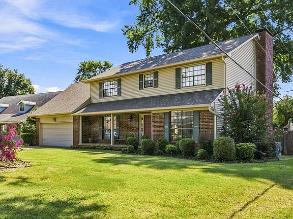3rd image of 35 Oak Tree Cir