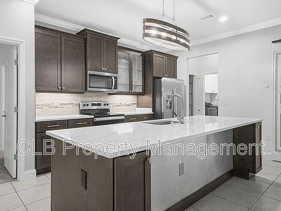 3rd image of 1321 Tullamore Blvd