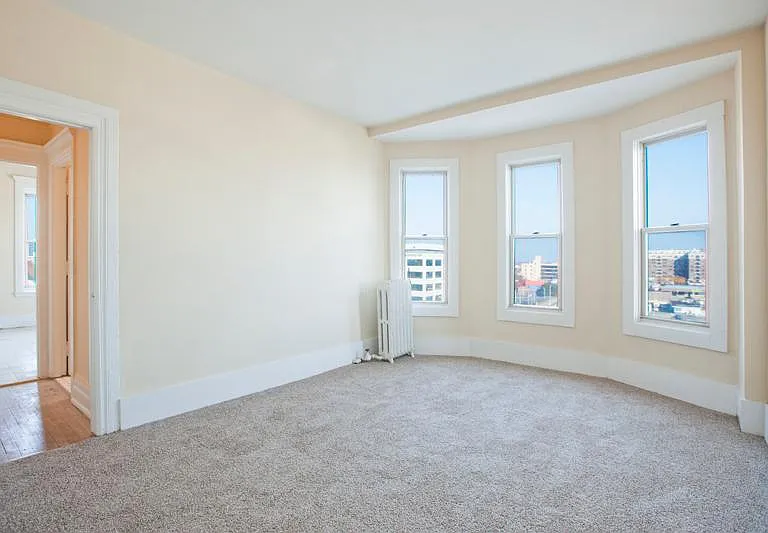 Pasadena Apartments — Photo 20