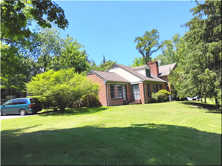1124 Rose Glen Rd — Photo 5