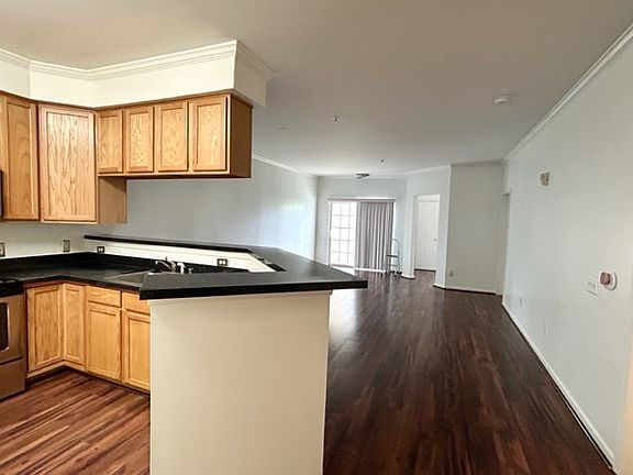 4th image of 2607 Chapel Lake Dr #1-111