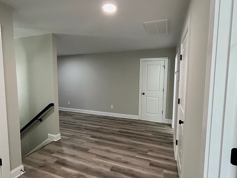 115 Woodstone Ln — Photo 8