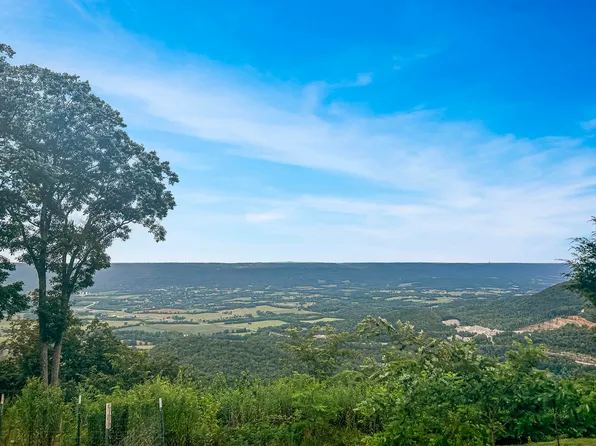 1345 Rigsby Gap Rd, Pikeville, TN 37367