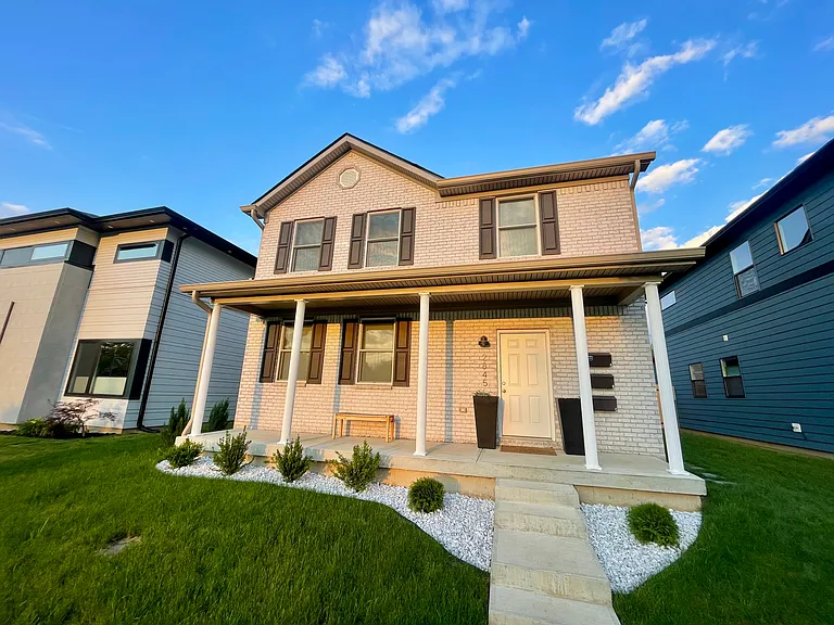 2845 Macpherson Ave #A — Photo 3